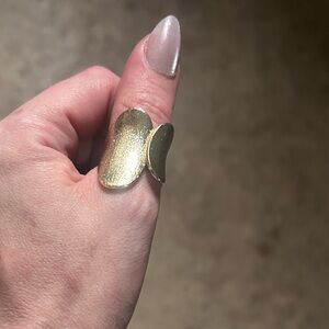 Pretty Bird Elegant & Adjustable Gold Plated Textured Statement Ring